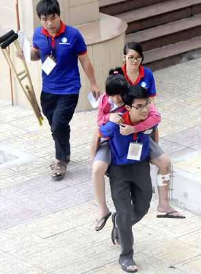 สรุปผลโครงการช่วยเหลือการสอบเอ็นทรานซ์ปี๒๐๑๓